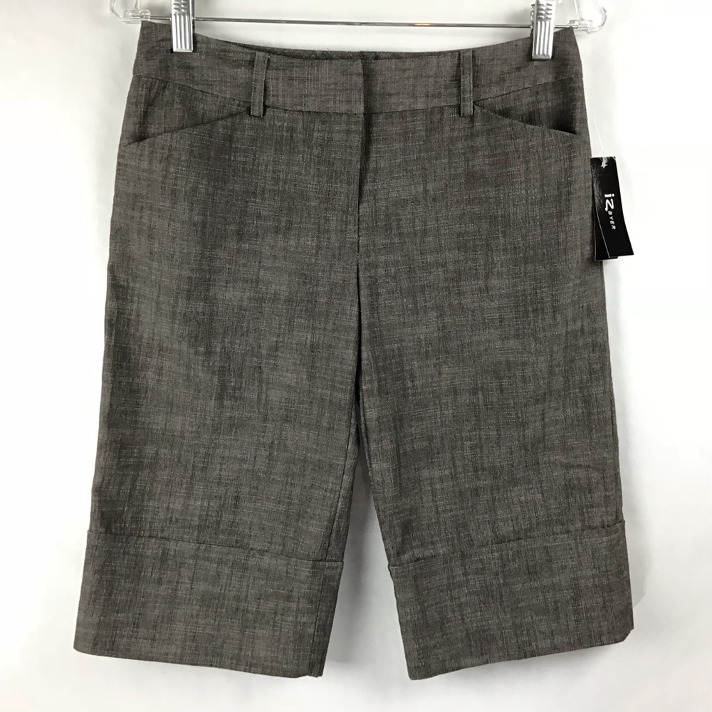IZ Byer Women’s Junior’s  Size 7 Career Shorts
